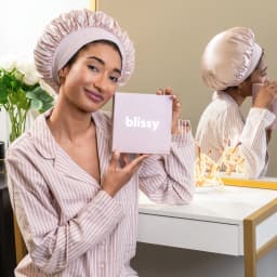 Blissy Halo Silk Bonnet · Pink · Standard