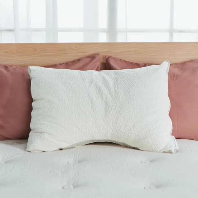 Avocado Green Side-Sleeper Pillow · Single pillow